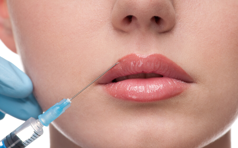 Botox injecting lips